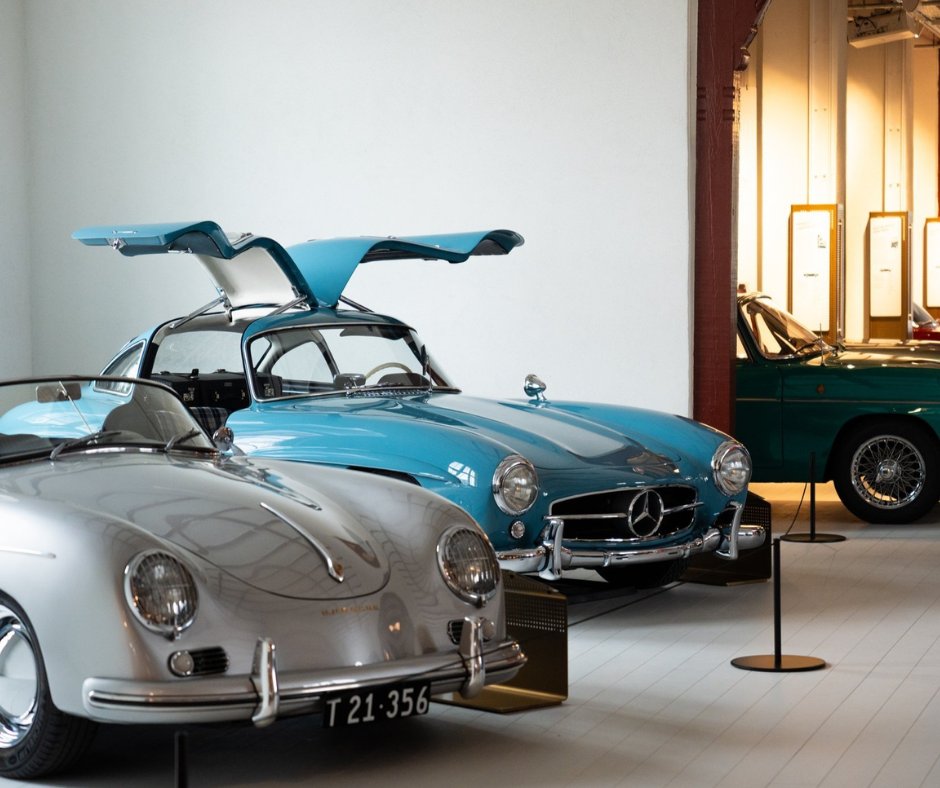 Design uden navn - 2025-05-14T121300.133 Classic Car House